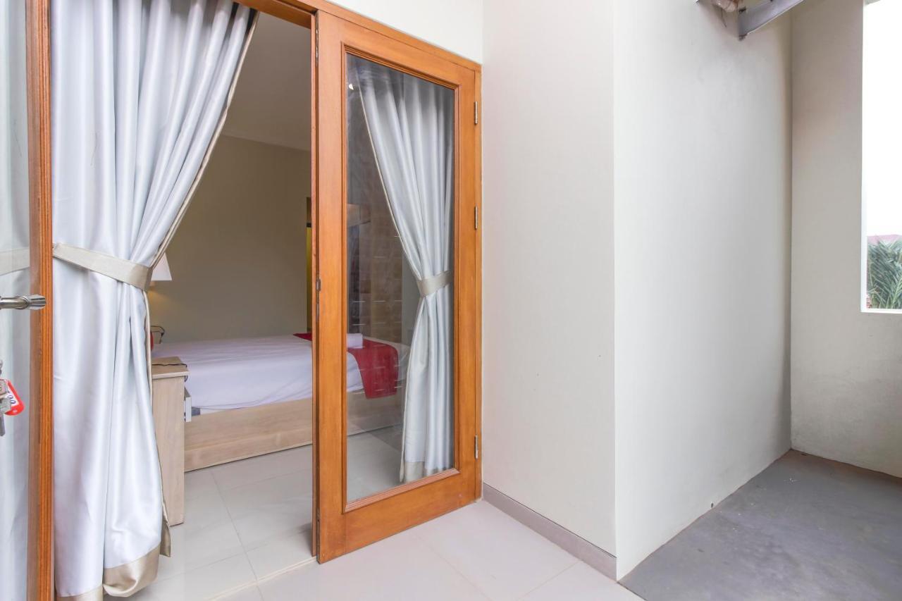 Reddoorz Premium Near Ragunan Zoo 2 Jakarta Exterior photo